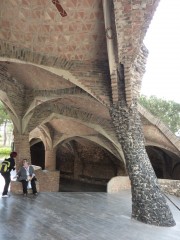 CRIPTA GAUDÍ Y COLÒNIA GÜELL